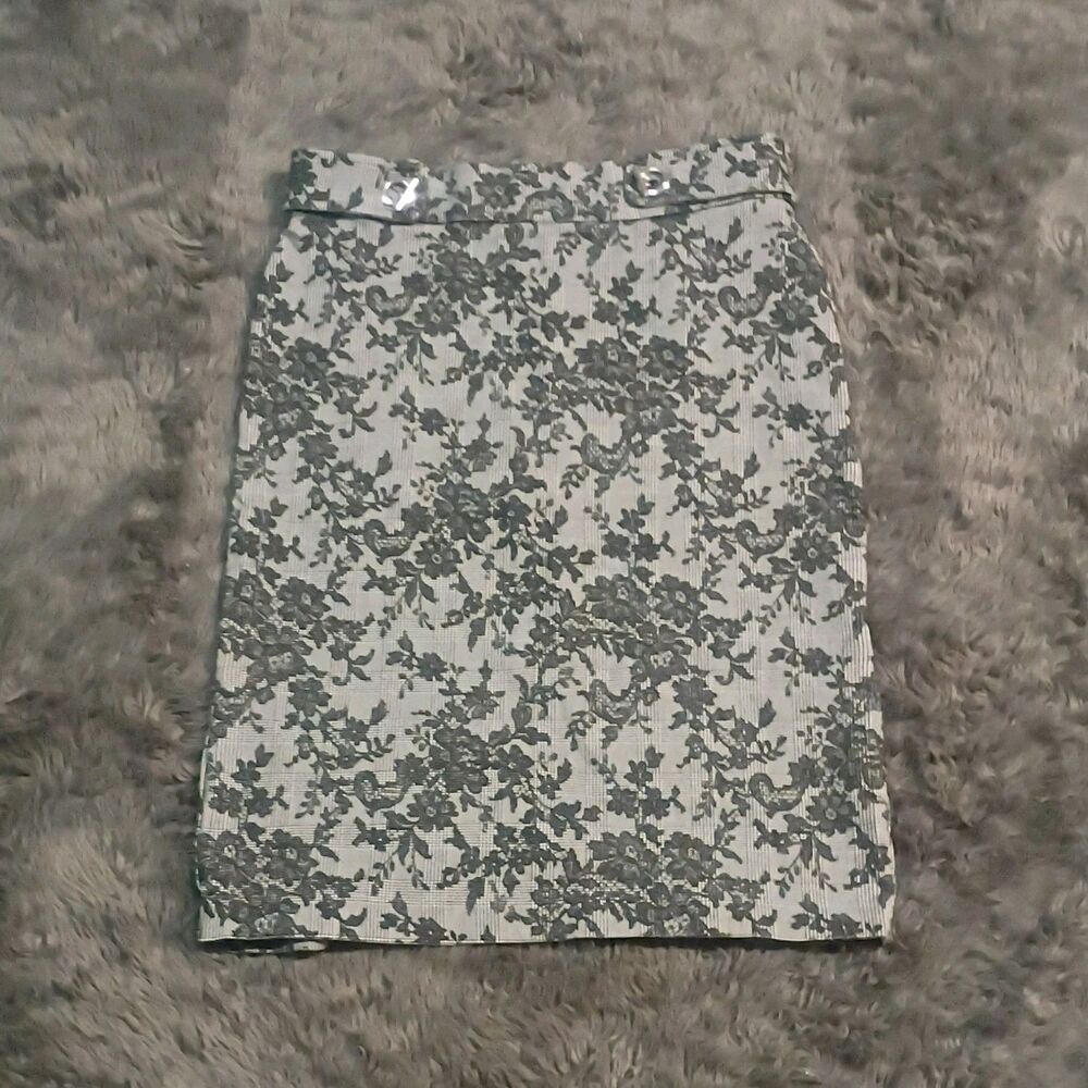 Linda Matthews Women's Pencil Skirt Gray/White Floral Size M Stretch